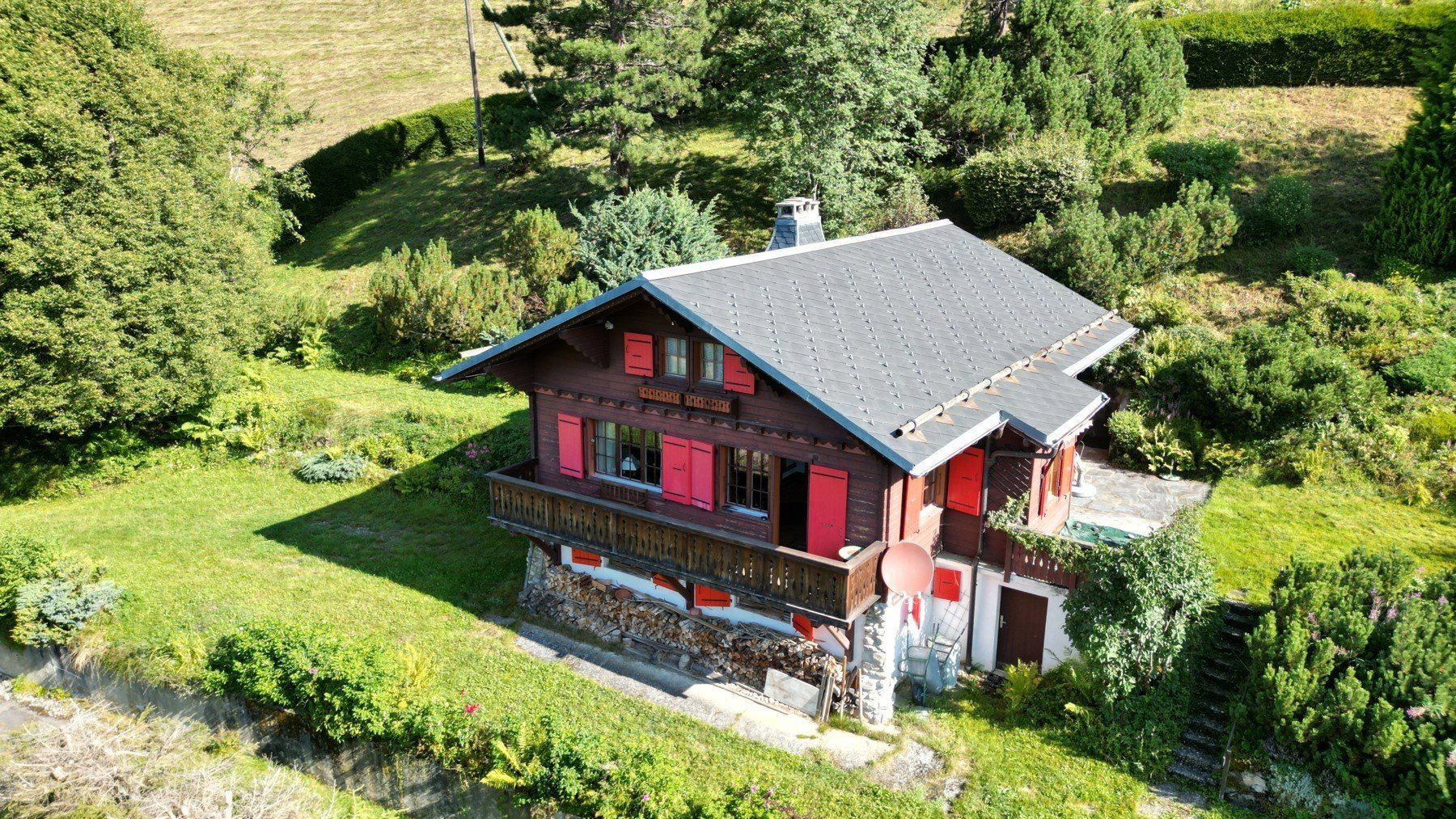 LES DIABLERETS - CHALET WITH STUNNING VIEWS AND ABSOLUTE CALM