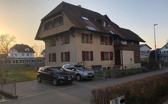 Gemütliche Dachwohnung im Dorfzentrum