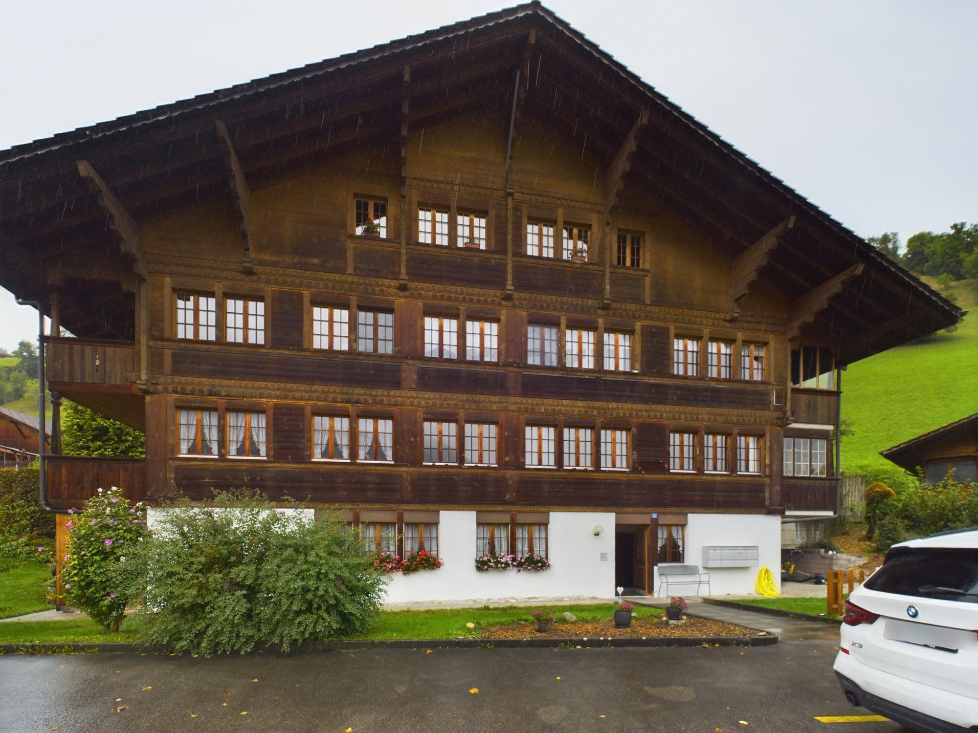 Charmante 2-Zimmer-Wohnung in Diemtigen mit tollem Garten