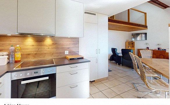 Charmante 4.5 Zimmer Dach-Galerie-Wohnung