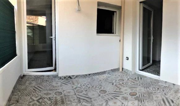 COGOLIN T2 ENTIEREMENT RENOVE AVEC TERRASSE ET POSSIBILITE GARAGE ATTENANT