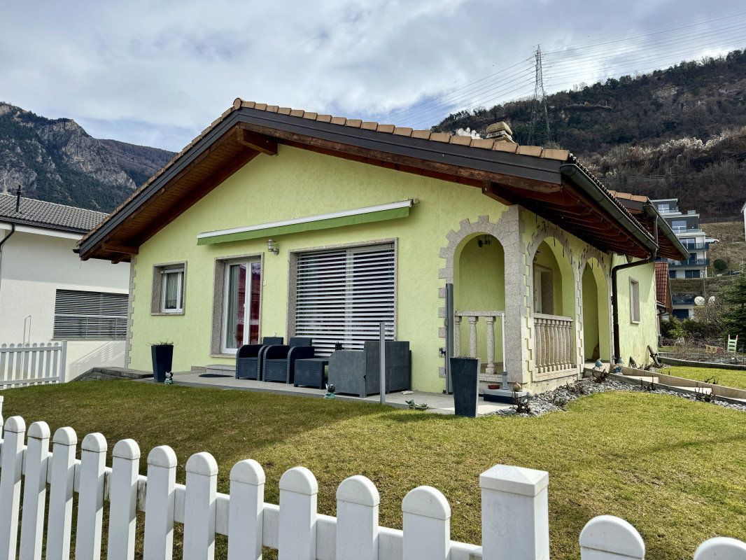 Villa individuelle 3 chambres + studio + garage 3 places CHF 995'000.-
