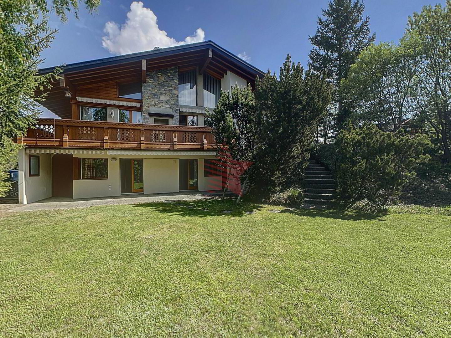 A Vendre Chalet 7.5 pièces à Crans-Montana