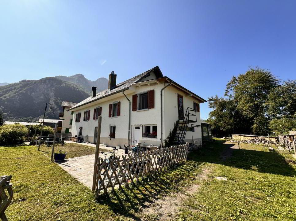 Exclusive!! Charming village house, 6.5 rooms, Chessel