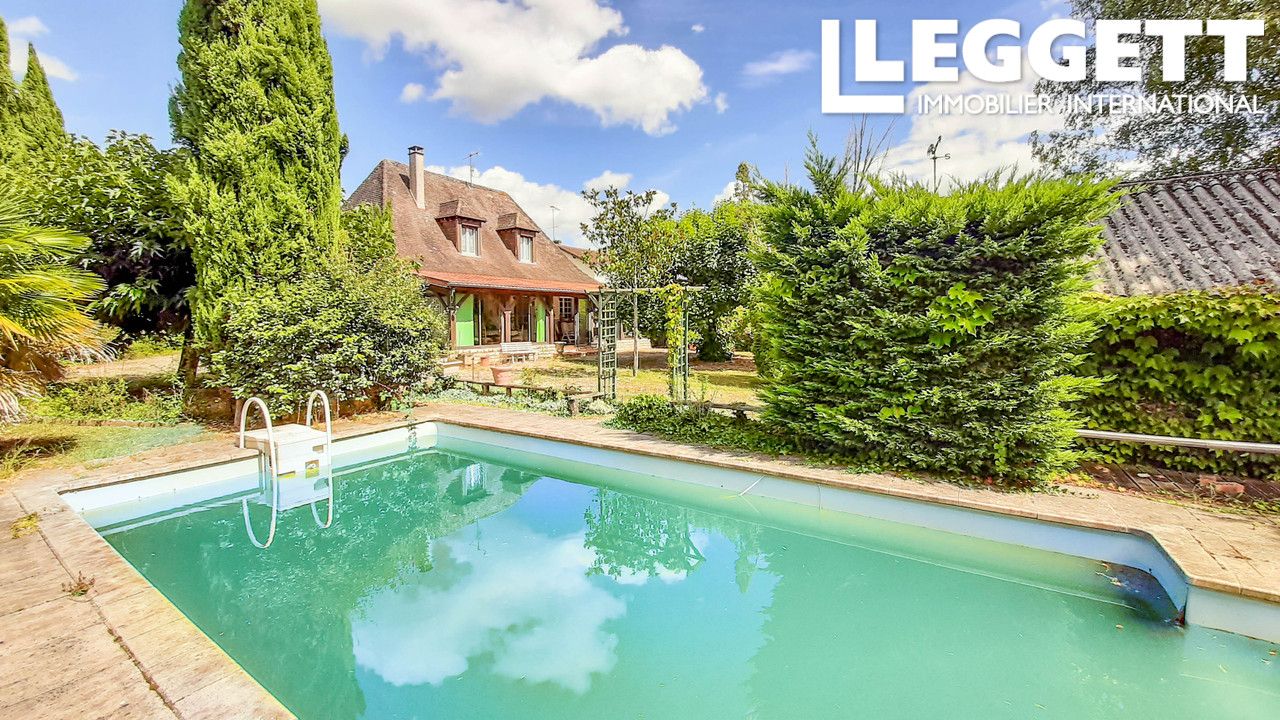 Maison de style périgourdin avec jardin et piscine à 10 minutes de Périgueux