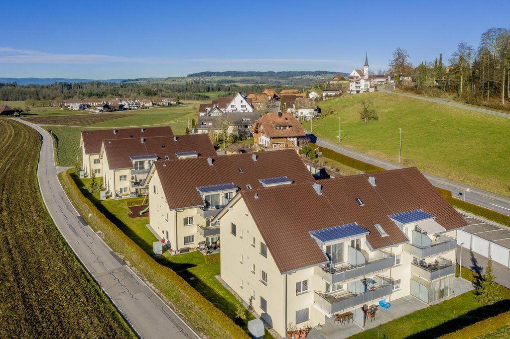 Sonnige Wohnung mit grossem Sitzplatz