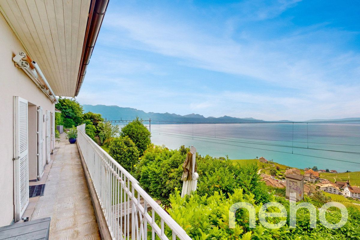 Superbe maison avec vue panoramique exceptionnelle à Grandvaux