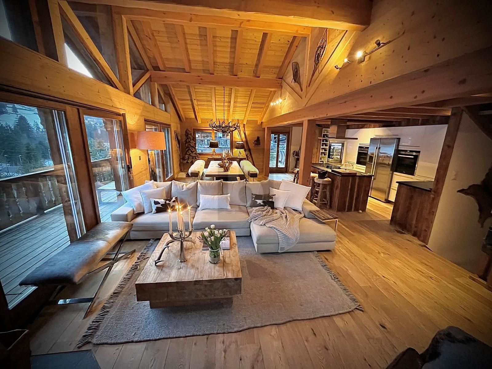 MAGNIFIQUE CHALET DE LUXE AUX PORTES DU SOLEIL