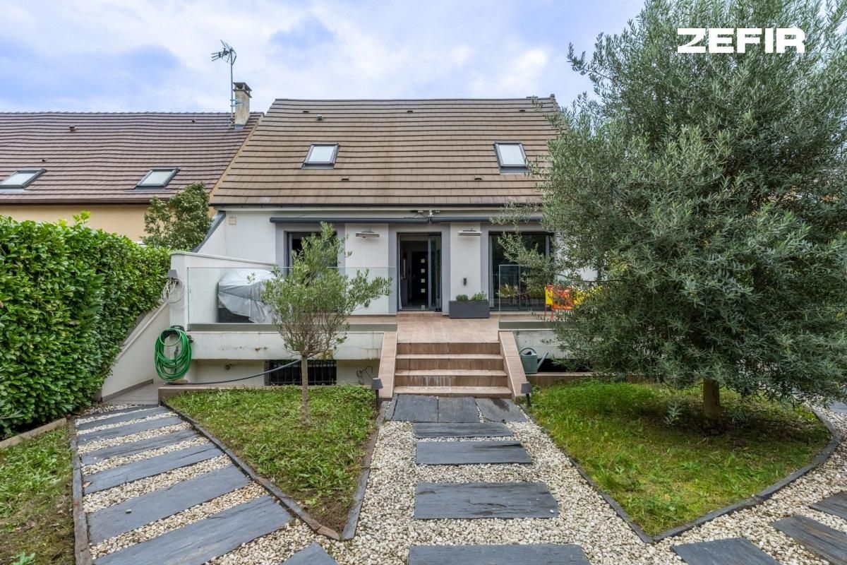 Maison de 8 pièces - 201 m2 - Montigny-lès-Cormeilles