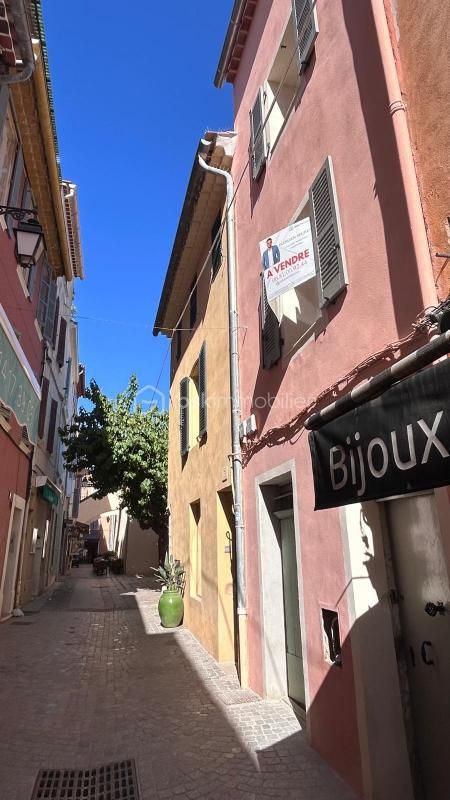 Maison de Ville au Cœur du Centre Historique de Sanary-sur-Mer