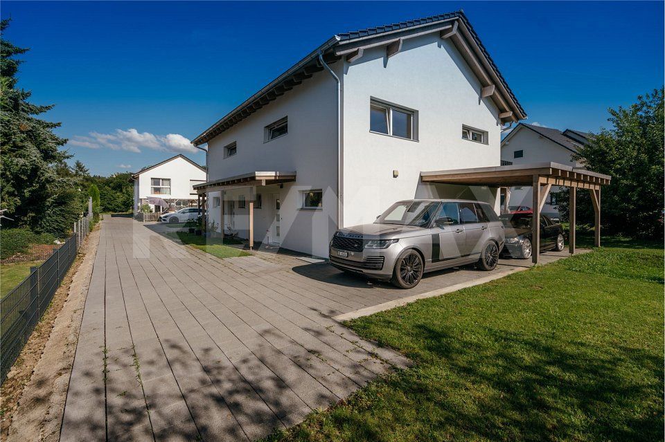 Idyllisches Familienhaus in der grünen Oase