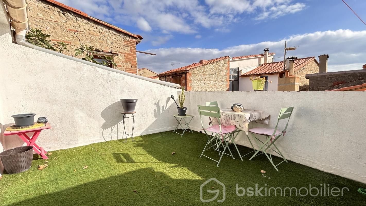 maison de village avec terrasse et garage