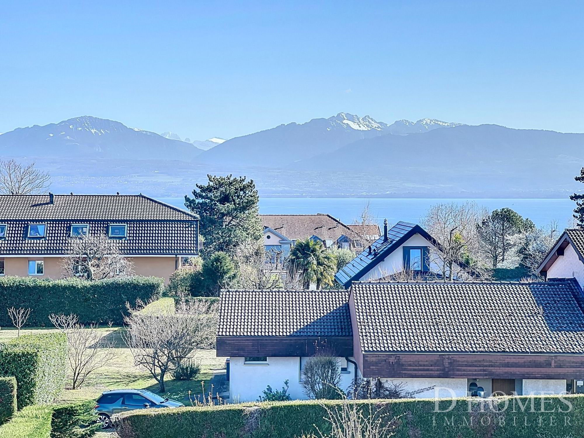 Très Bel Attique avec vue lac à St-Prex