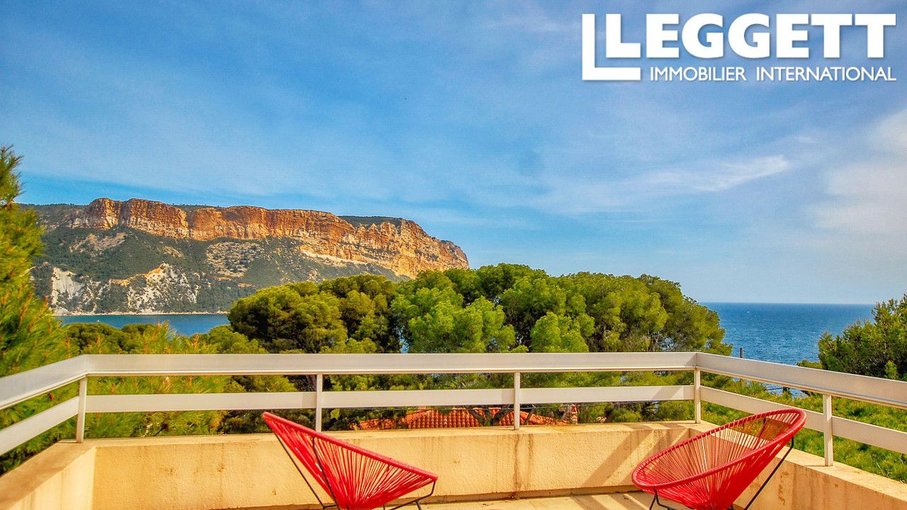 Au cœur de la Presqu'île de Cassis, villa d'exception avec vue mer panoramique et Cap Canaille