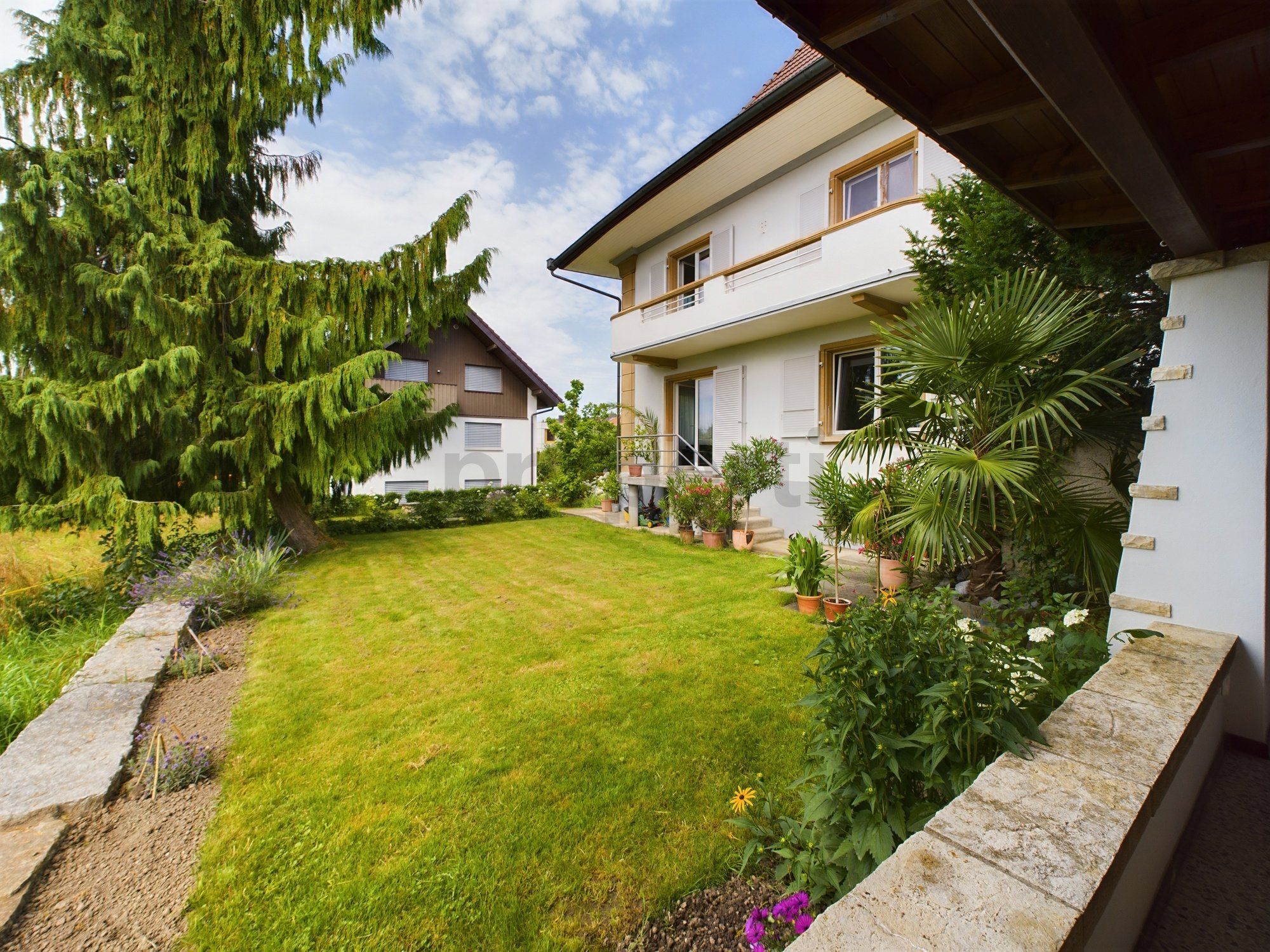 Schönes 6-Zimmer-Einfamilienhaus in Täuffelen mit Alpenblick