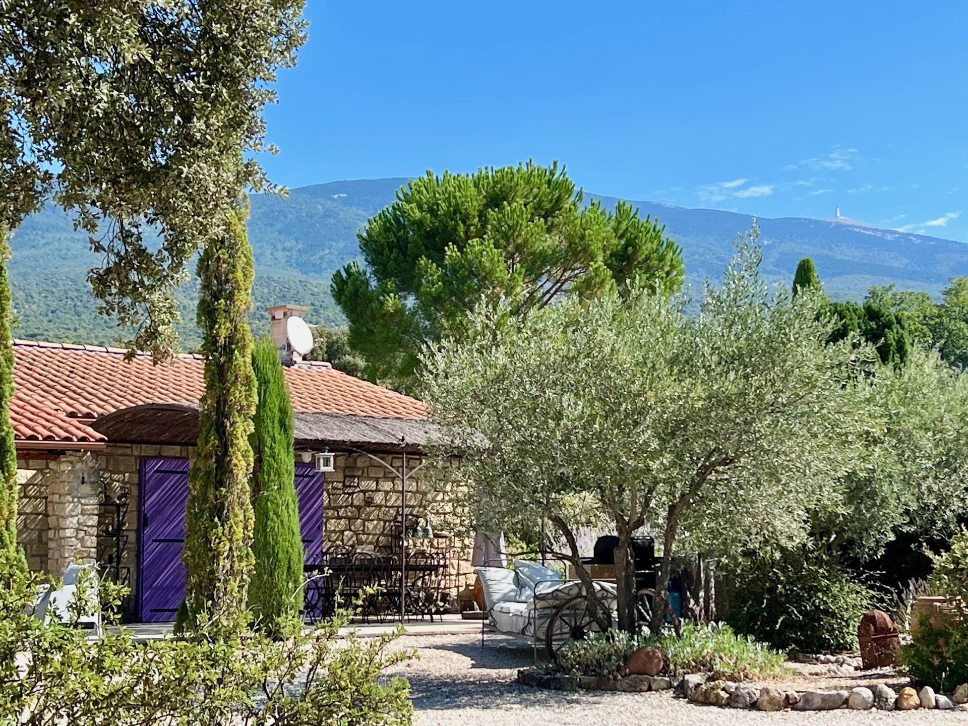 AMOUREUX DU VENTOUX, DE LA NATURE et du VILLAGE DE BEDOIN