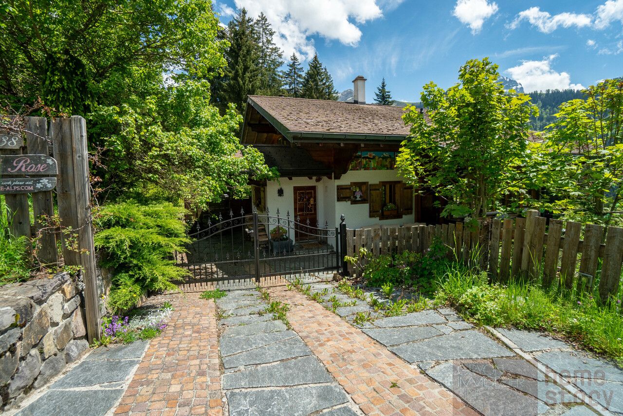 Chalet Rose : Tranquillité et Nature à La Barboleuse