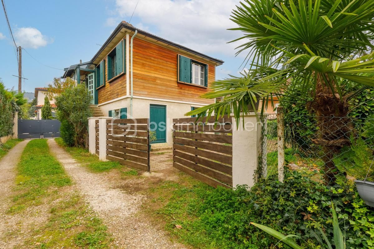 Maison individuelle de 110 m² avec atelier et garage