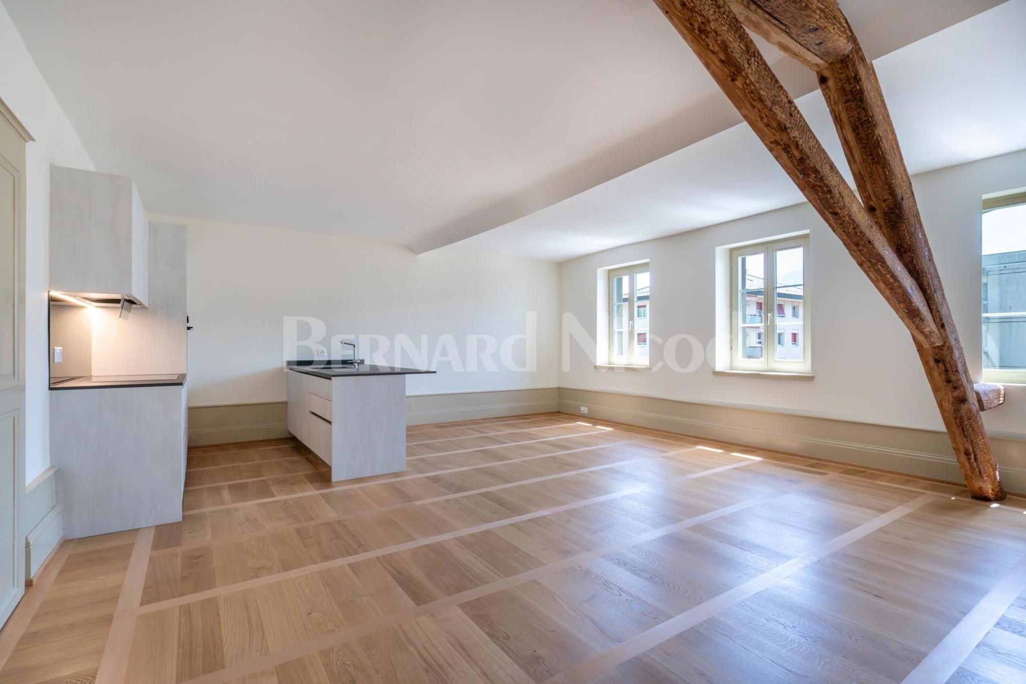 Top floor - Spacious 3.5 rooms 99 m2 + attic