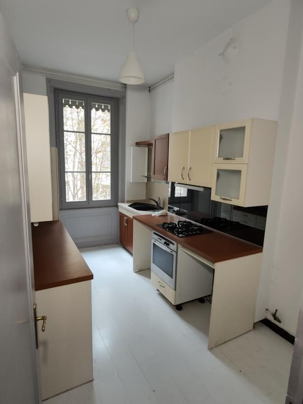 A LOUER - Appartement T4 de 96m² - Rue Crillon LYON 6