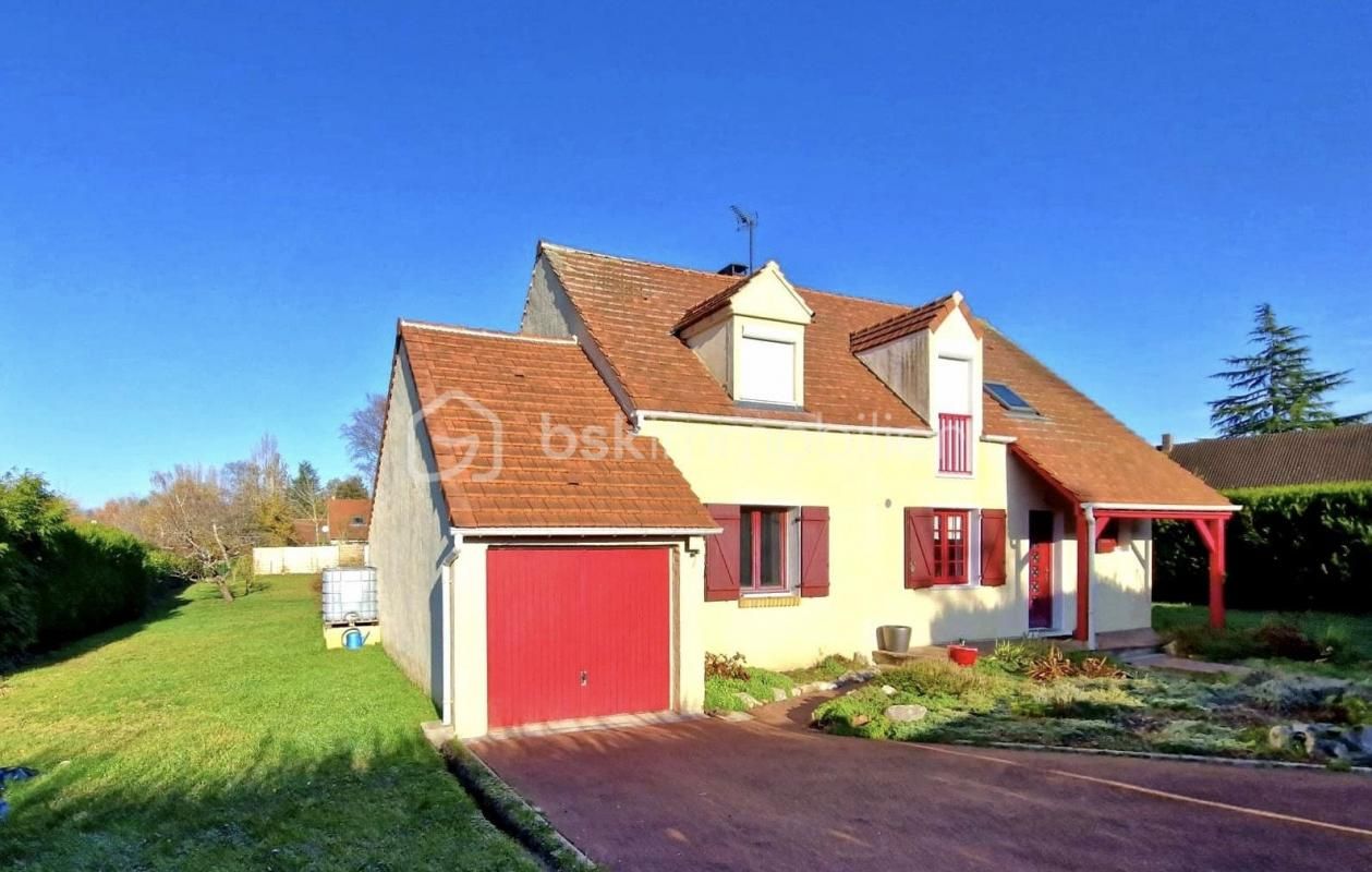 MAISON FAMILIALE IDEALEMENT SITUÉE