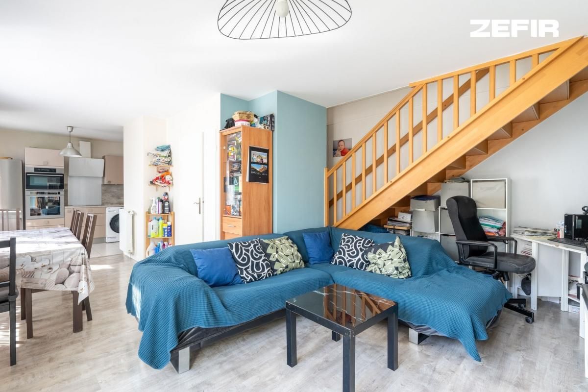 Appartement duplex de 5 pièces 97 m2 avec terrasse à vendre à Franconville - Idéal pour familles